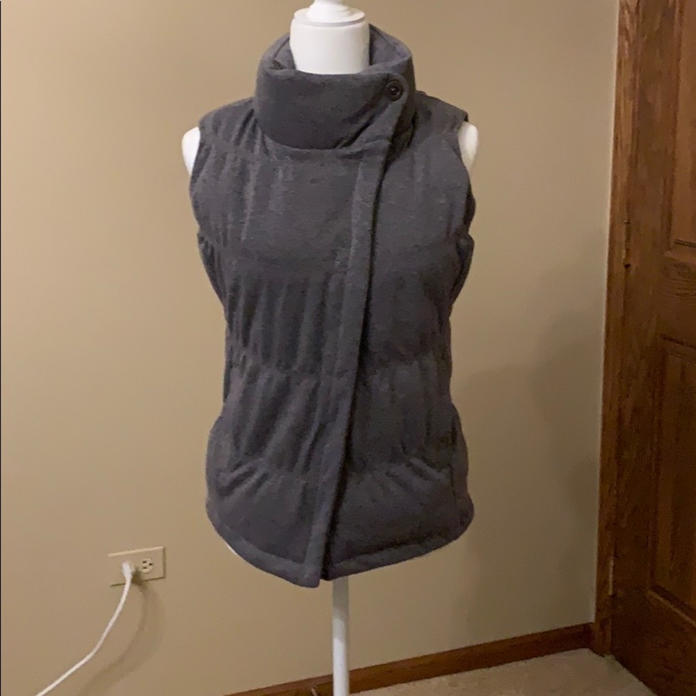 Warm down Athleta winter vest